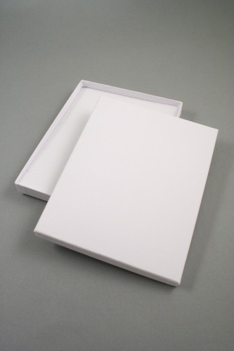 White Giftbox with White Flocked Inner. Approx Size 18cm x 14cm x 2.2cm