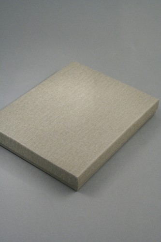 Taupe Linen Effect Gift Box with Black Flocked Inner. Approx Size: 18cm x 14cm x 2.6cm.