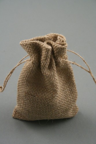 Natural Sack Cloth Drawstring Gift Bag. Approx 14cm x 9cm