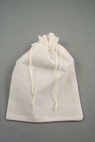 Natural Cream Jute Effect Drawstring Gift Bag. Size and Shape May Vary Slightly. Approx 25cm x 18cm